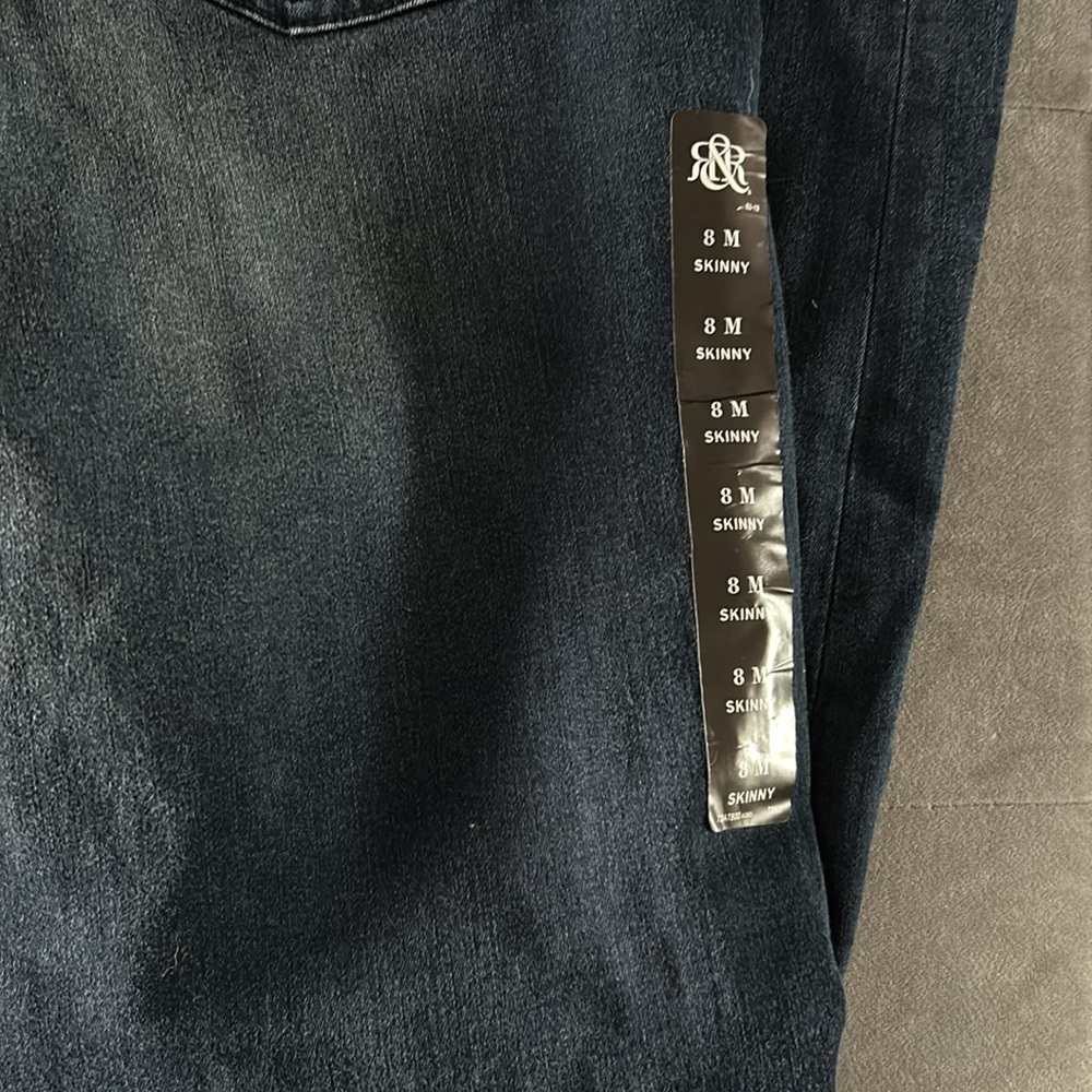 Rock & Republic Skinny Berlin Jeans in dark wash with studding detail Sz 8M NWT - Picture 9 of 12